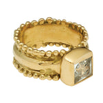 Iphis Ring with Sapphire - Solid Gold